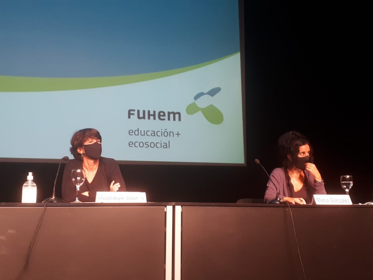 Guadalupe Jover y María González en la conferencia de la Jornada Inaugural FUHEM