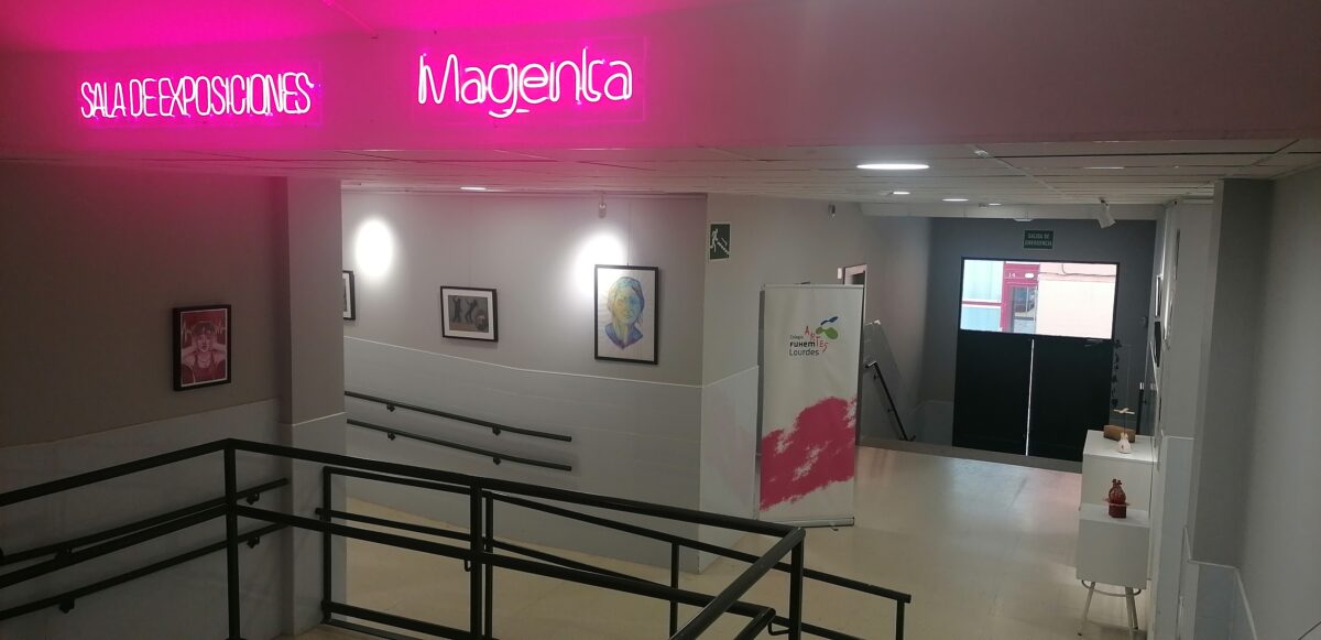 Sala de exposiciones Magenta del Colegio Lourdes FUHEM